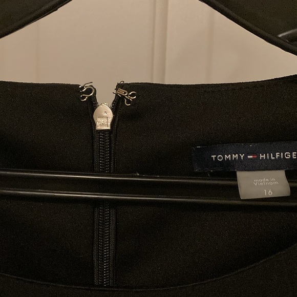 Beautiful Shift Dress - Picture 6 of 6